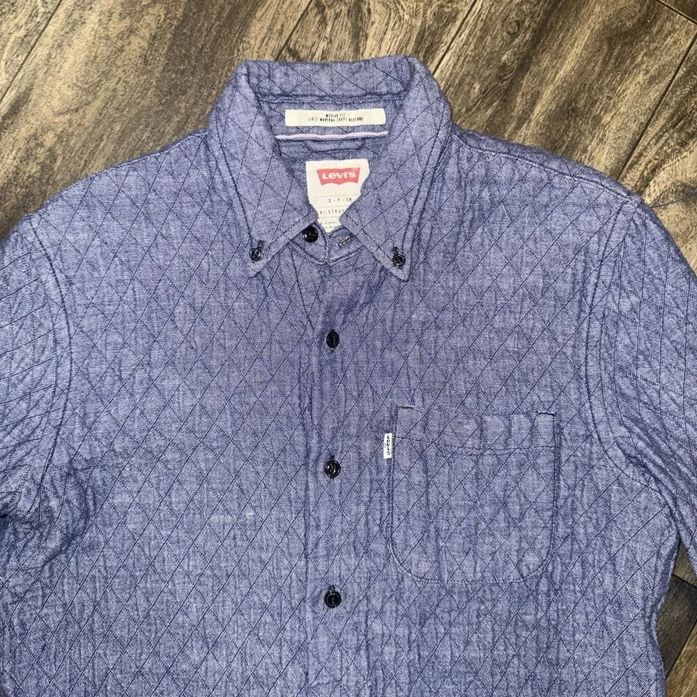 Levi Strauss & Co Modern Fit  Button Down Quilted Shirt Jacket Blue Size Small‎